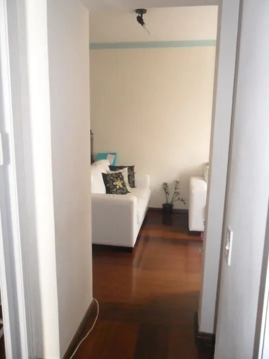 Apartamento à venda com 2 quartos, 55m² - Foto 11