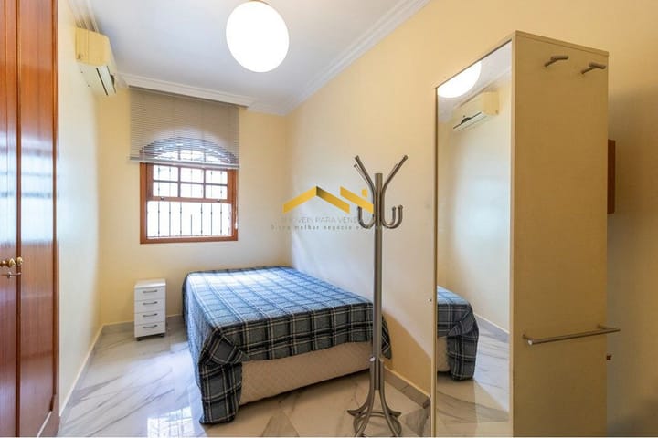 Casa à venda com 3 quartos, 300m² - Foto 5