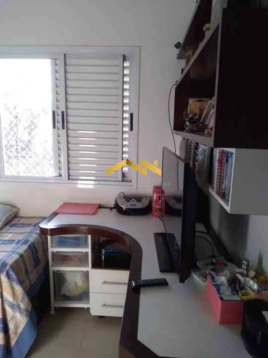 Apartamento à venda com 3 quartos, 83m² - Foto 13