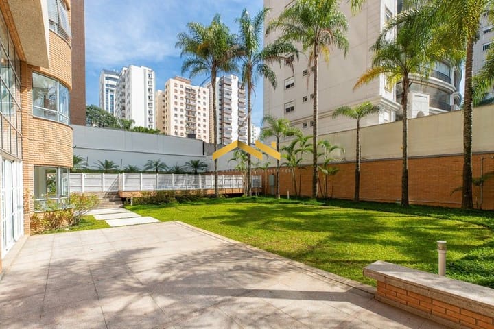 Apartamento à venda com 3 quartos, 243m² - Foto 27