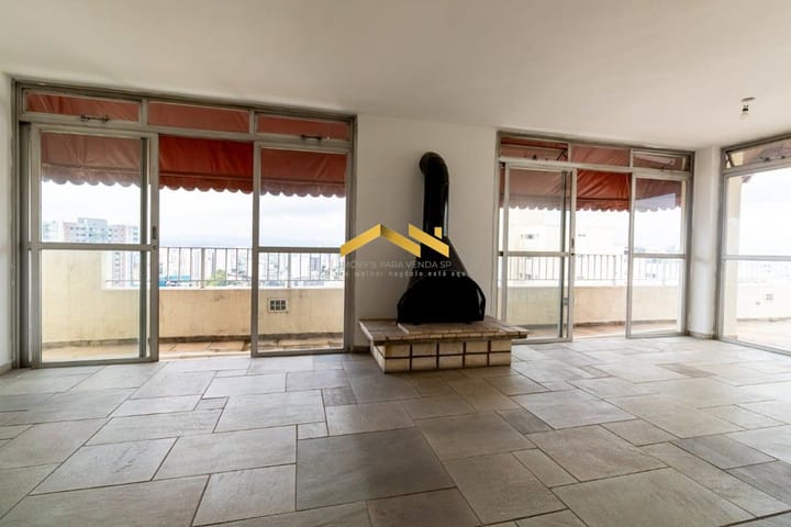 Apartamento à venda com 3 quartos, 202m² - Foto 2