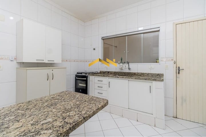 Casa à venda com 3 quartos, 125m² - Foto 2