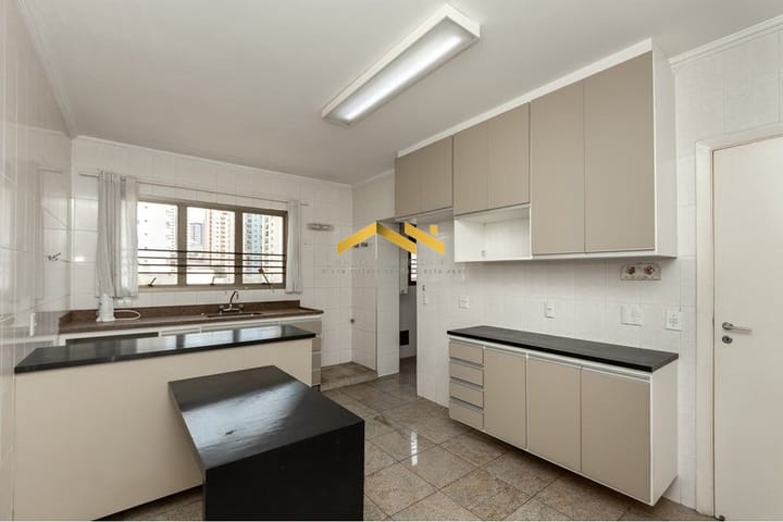 Apartamento à venda com 3 quartos, 117m² - Foto 8