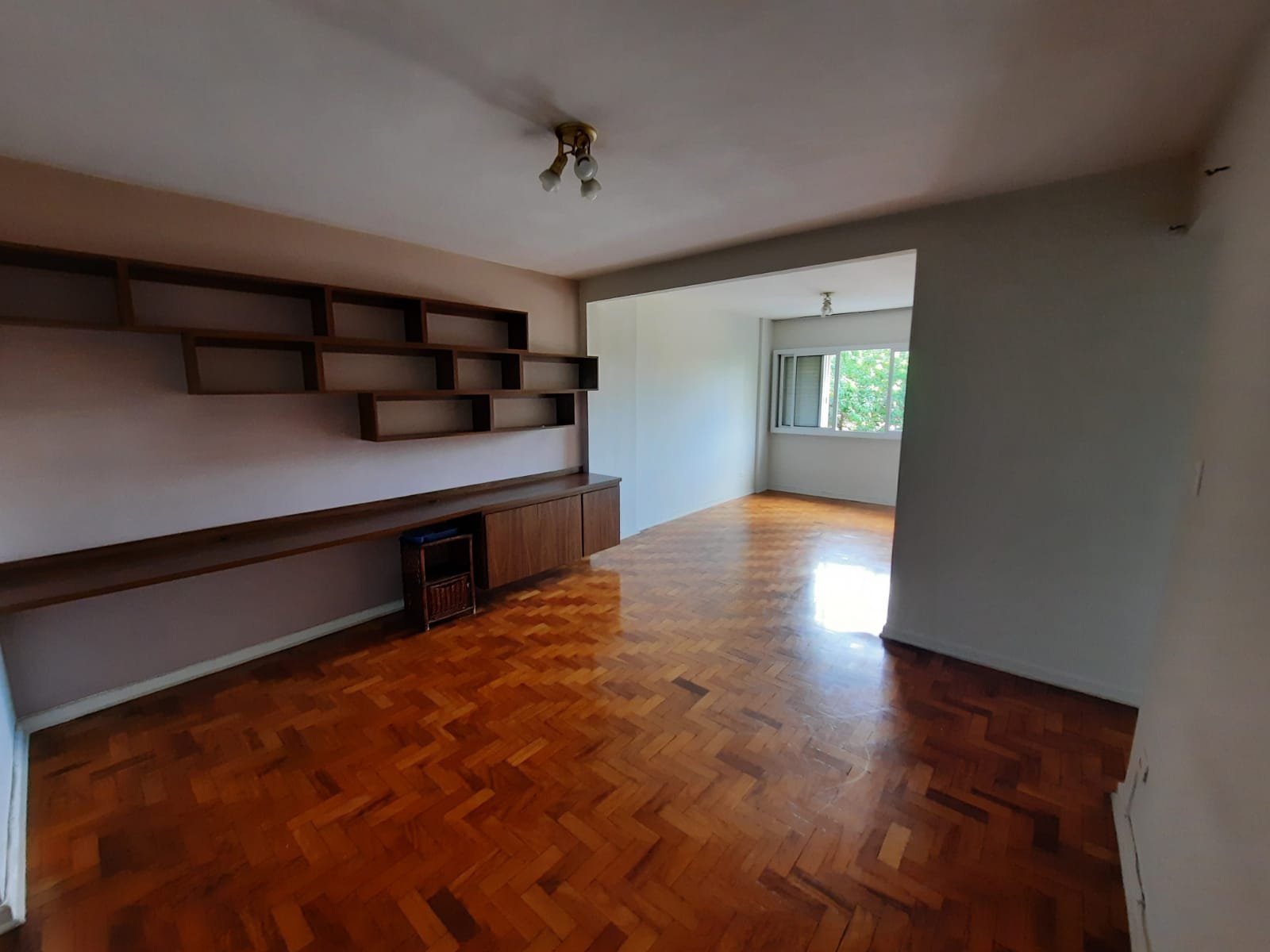 Apartamento à venda com 3 quartos, 98m² - Foto 1