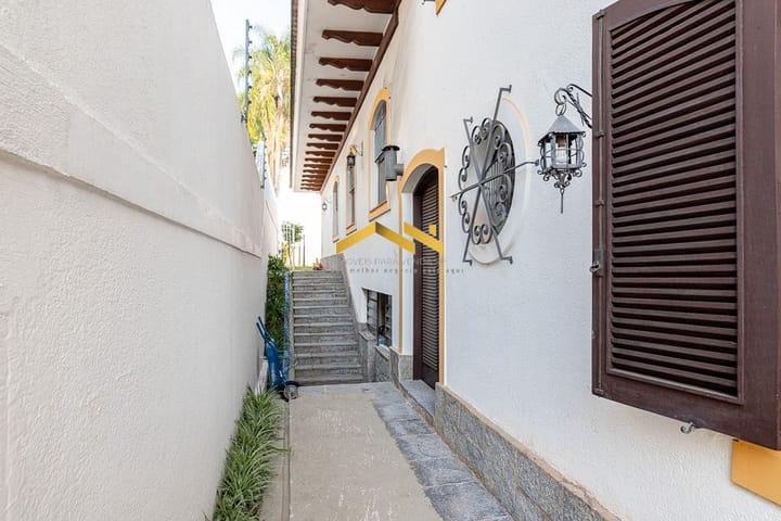 Casa à venda com 4 quartos, 450m² - Foto 33