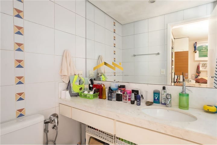 Apartamento à venda com 4 quartos, 235m² - Foto 42