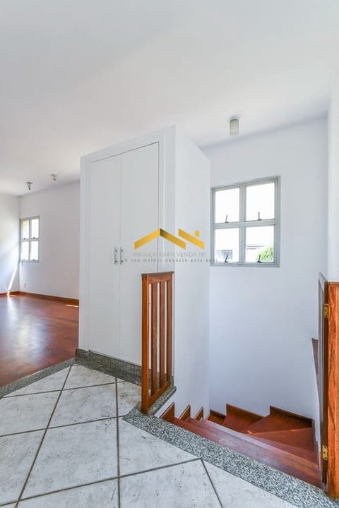 Casa à venda com 4 quartos, 365m² - Foto 27