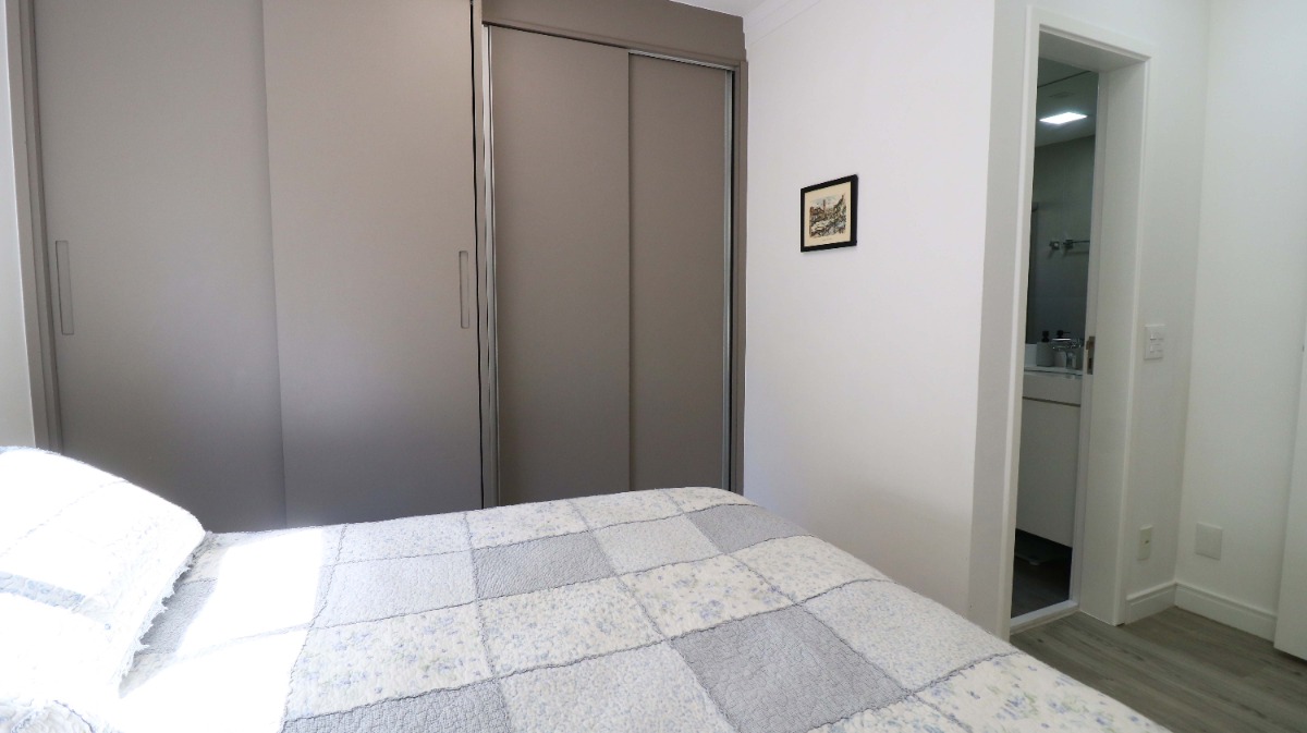 Apartamento à venda com 2 quartos, 77m² - Foto 20