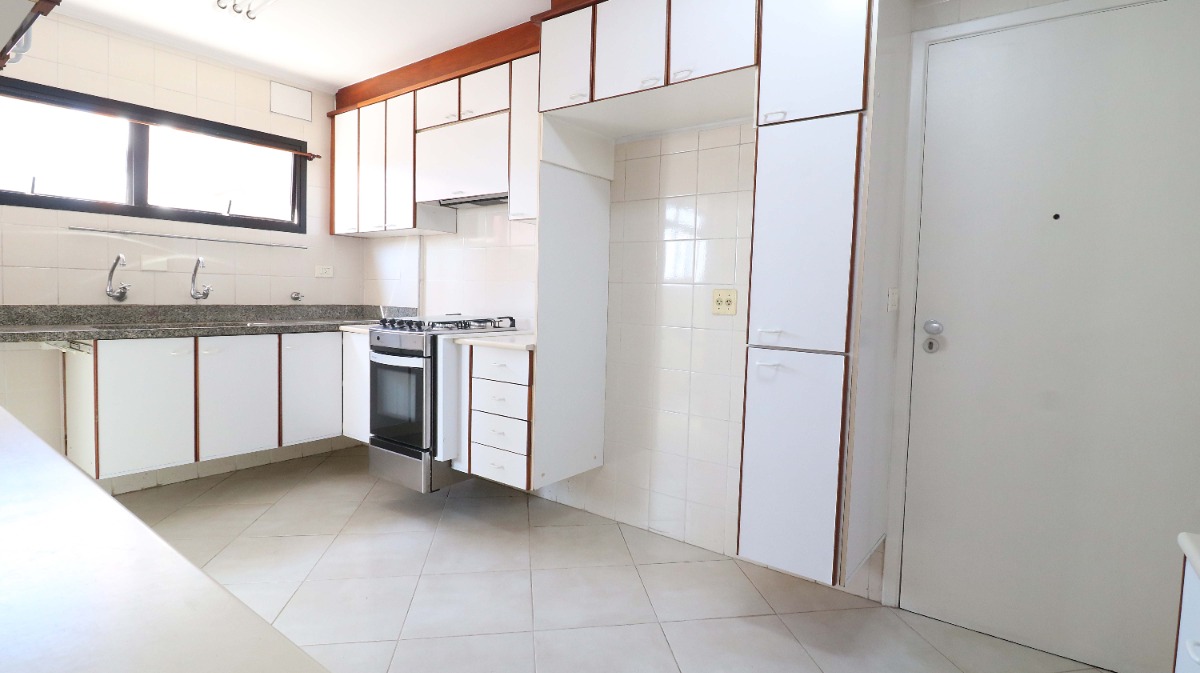 Apartamento à venda com 3 quartos, 116m² - Foto 25