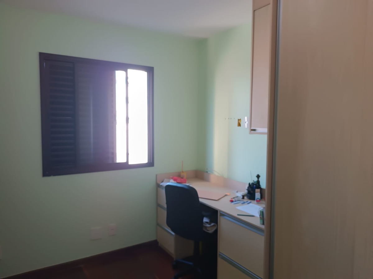 Apartamento à venda com 3 quartos, 83m² - Foto 17