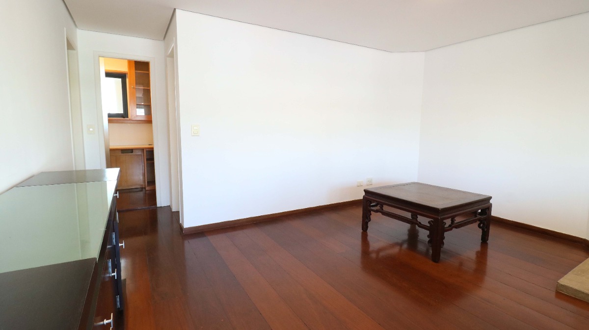 Apartamento à venda com 3 quartos, 116m² - Foto 11