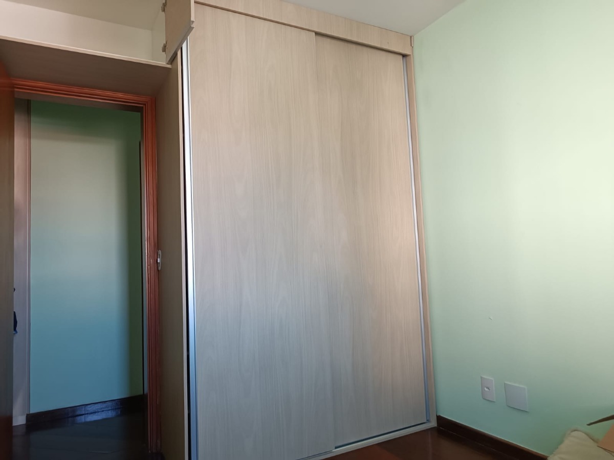 Apartamento à venda com 3 quartos, 83m² - Foto 14