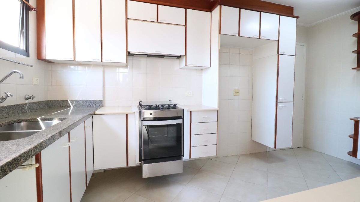 Apartamento à venda com 3 quartos, 116m² - Foto 26