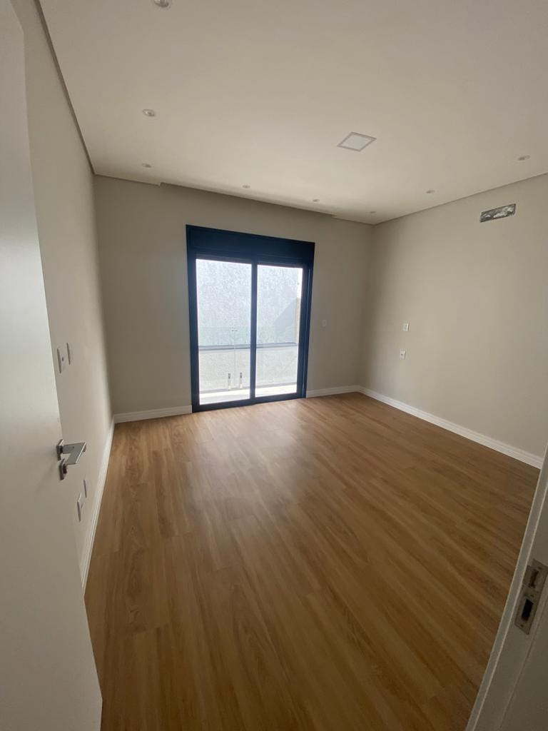 Casa à venda com 4 quartos, 244m² - Foto 16