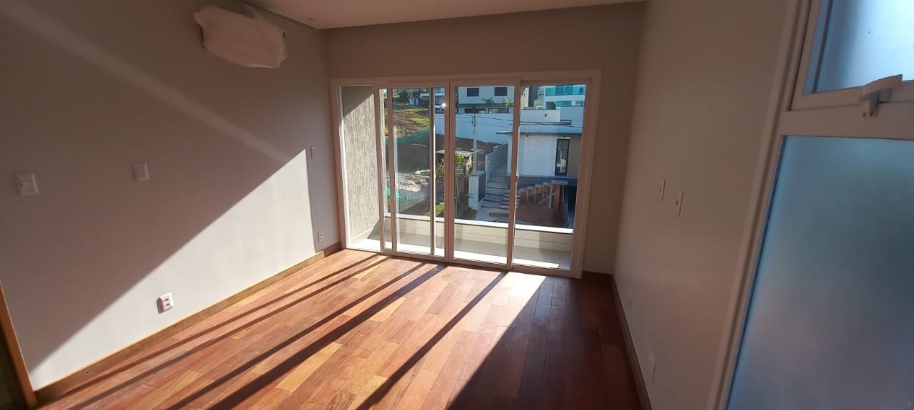 Casa à venda com 3 quartos, 226m² - Foto 17