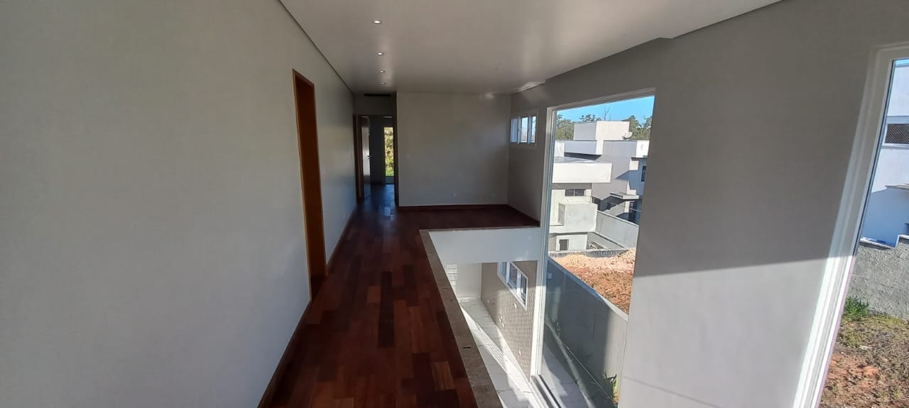 Casa à venda com 3 quartos, 226m² - Foto 14