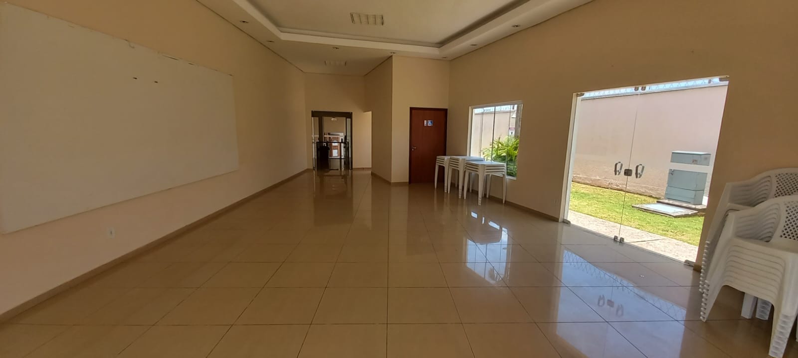 Casa à venda com 2 quartos, 65m² - Foto 18