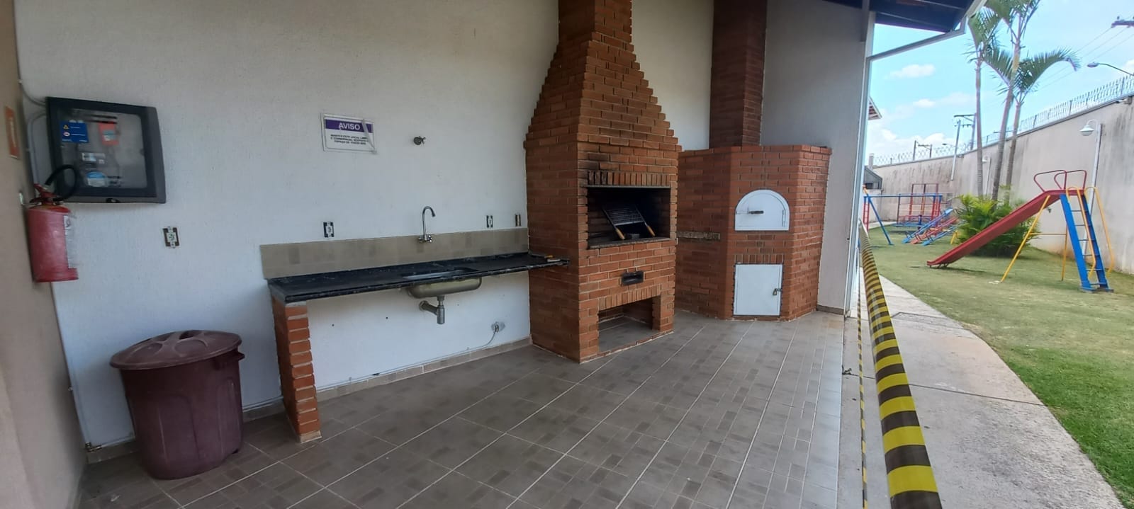 Casa à venda com 2 quartos, 65m² - Foto 17