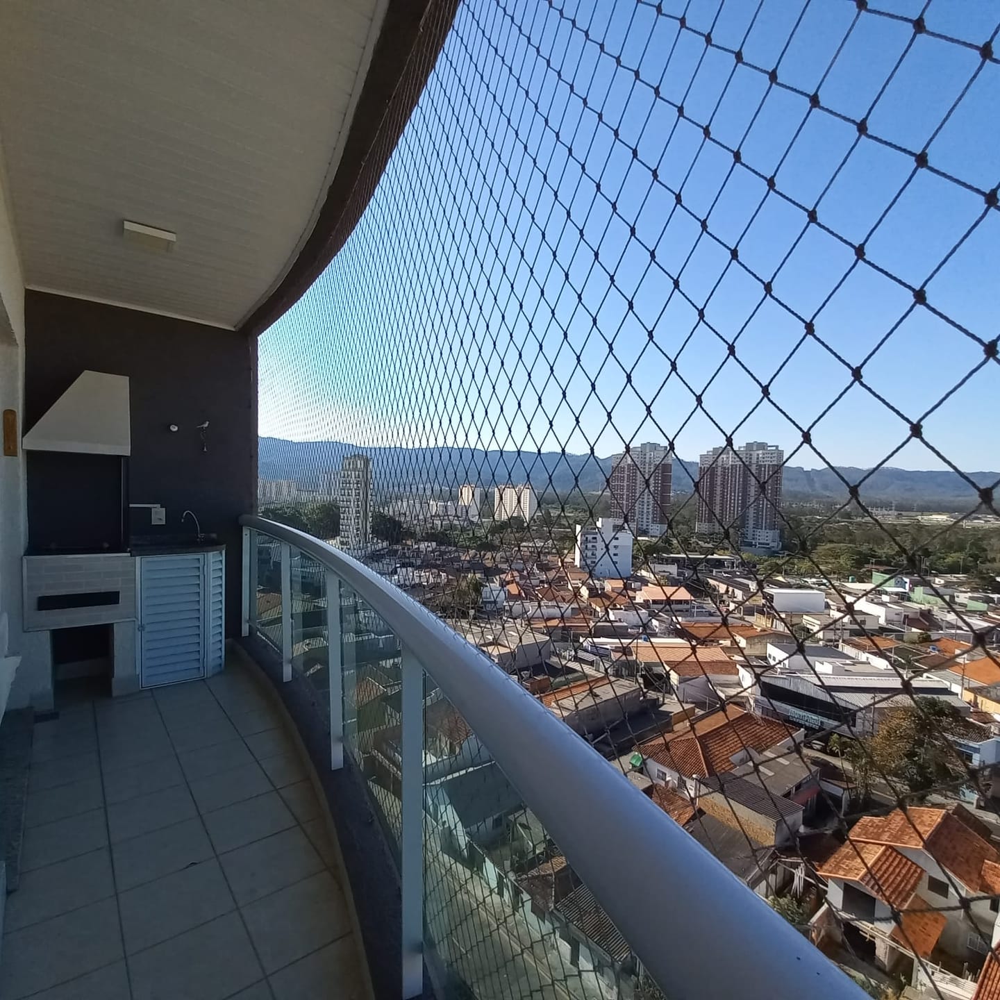 Apartamento à venda com 3 quartos, 87m² - Foto 2