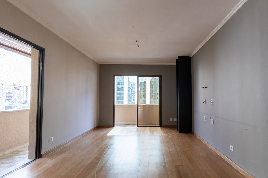 Apartamento à venda com 3 quartos, 209m² - Foto 43