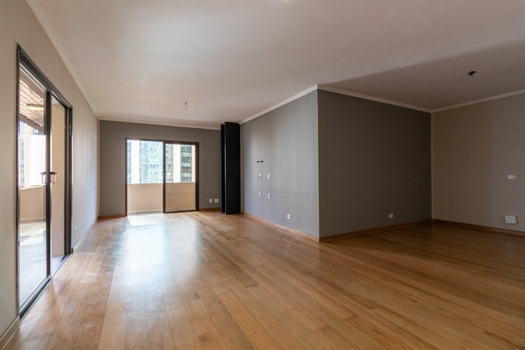 Apartamento à venda com 3 quartos, 209m² - Foto 42