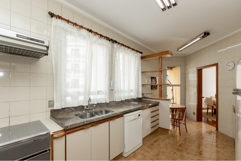 Apartamento à venda com 4 quartos, 244m² - Foto 23