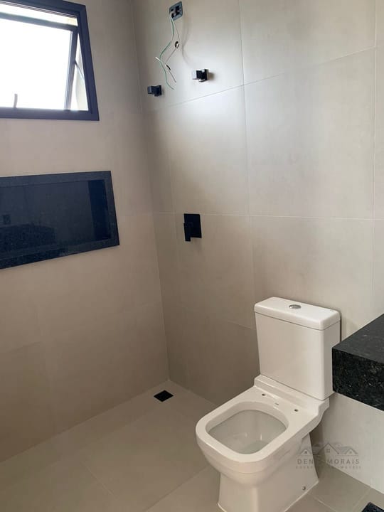 Casa à venda com 4 quartos, 204m² - Foto 18