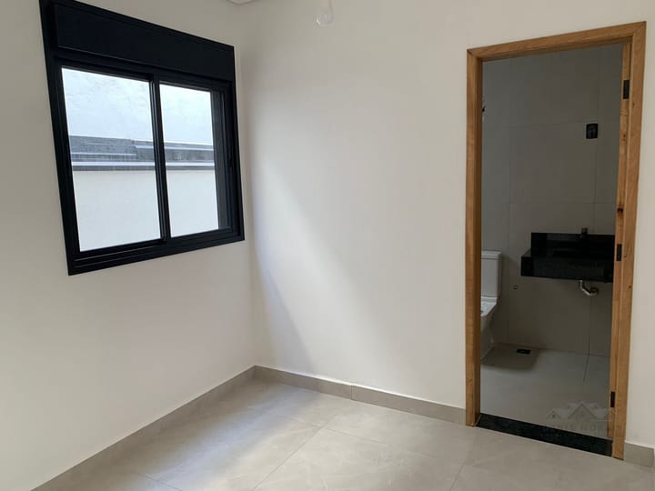 Casa à venda com 4 quartos, 204m² - Foto 9