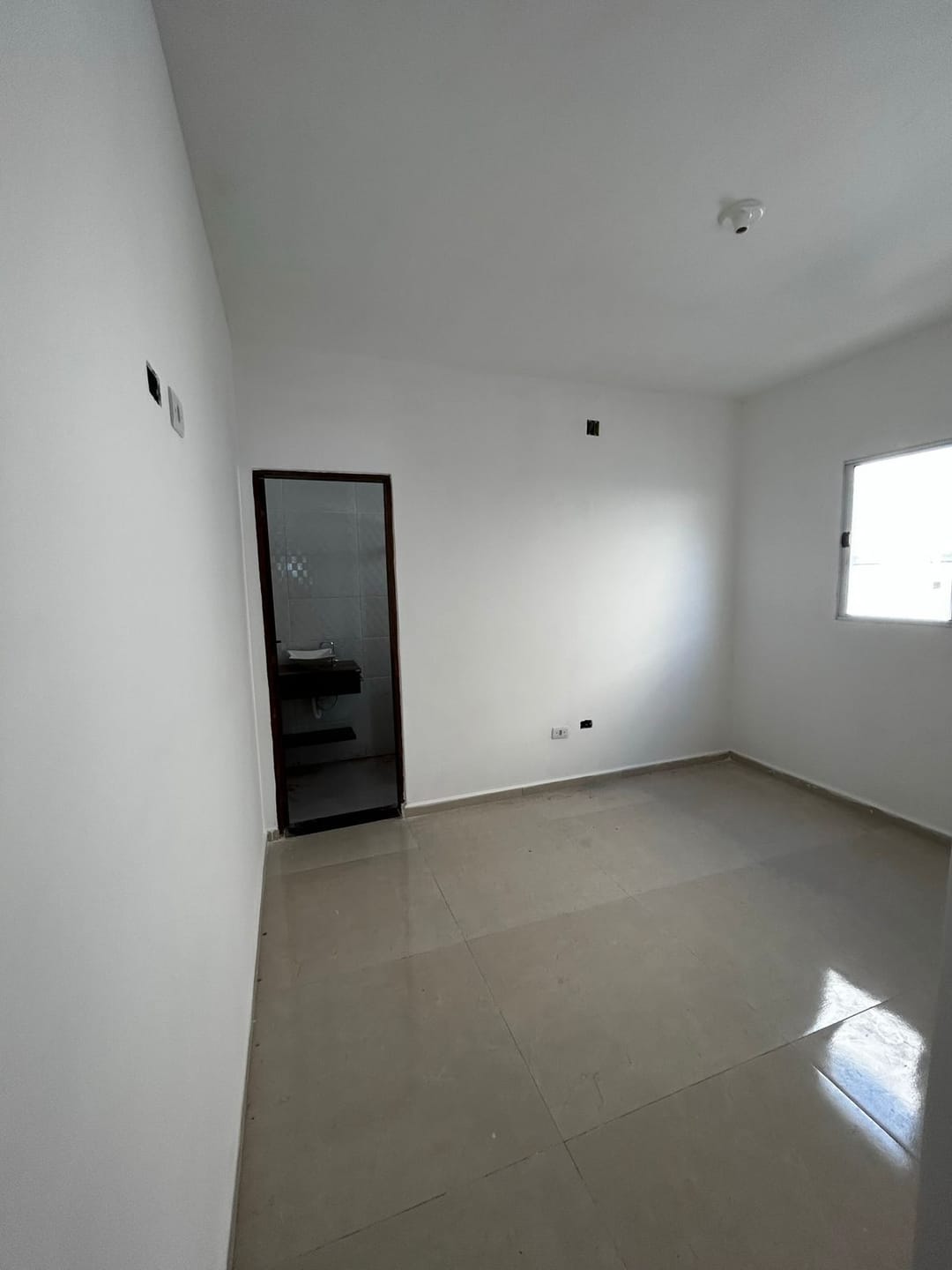 Casa à venda com 3 quartos, 67m² - Foto 10