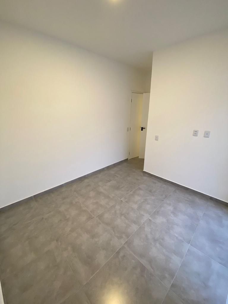 Casa à venda com 2 quartos, 72m² - Foto 13