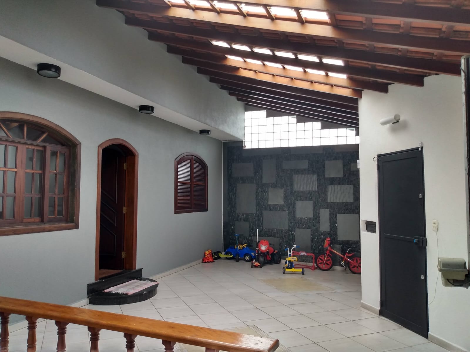 Casa à venda com 3 quartos, 300m² - Foto 17