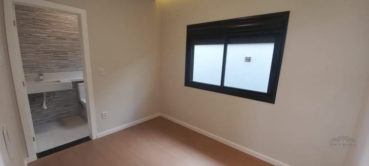 Casa à venda com 4 quartos, 200m² - Foto 24