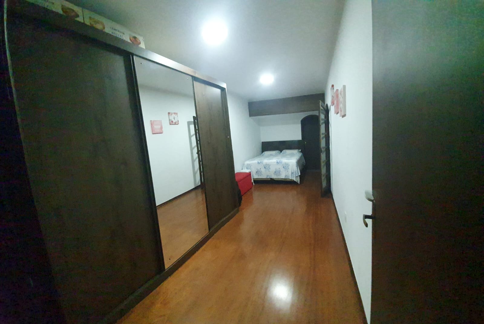 Casa à venda com 3 quartos, 300m² - Foto 14