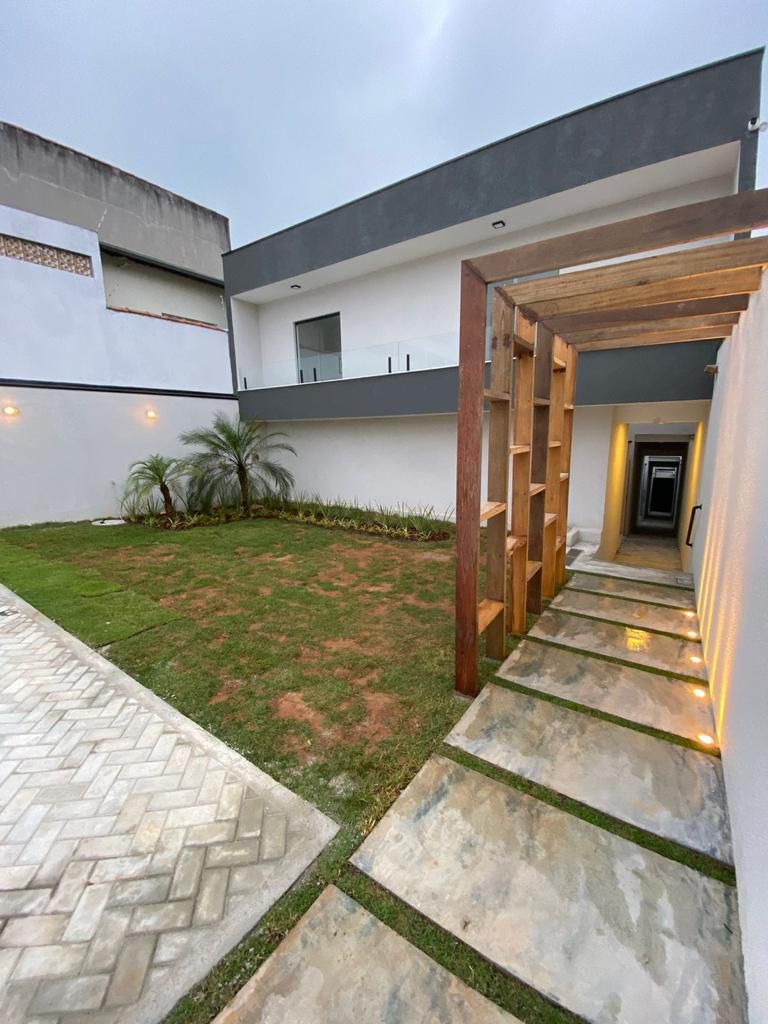 Casa à venda com 2 quartos, 72m² - Foto 1