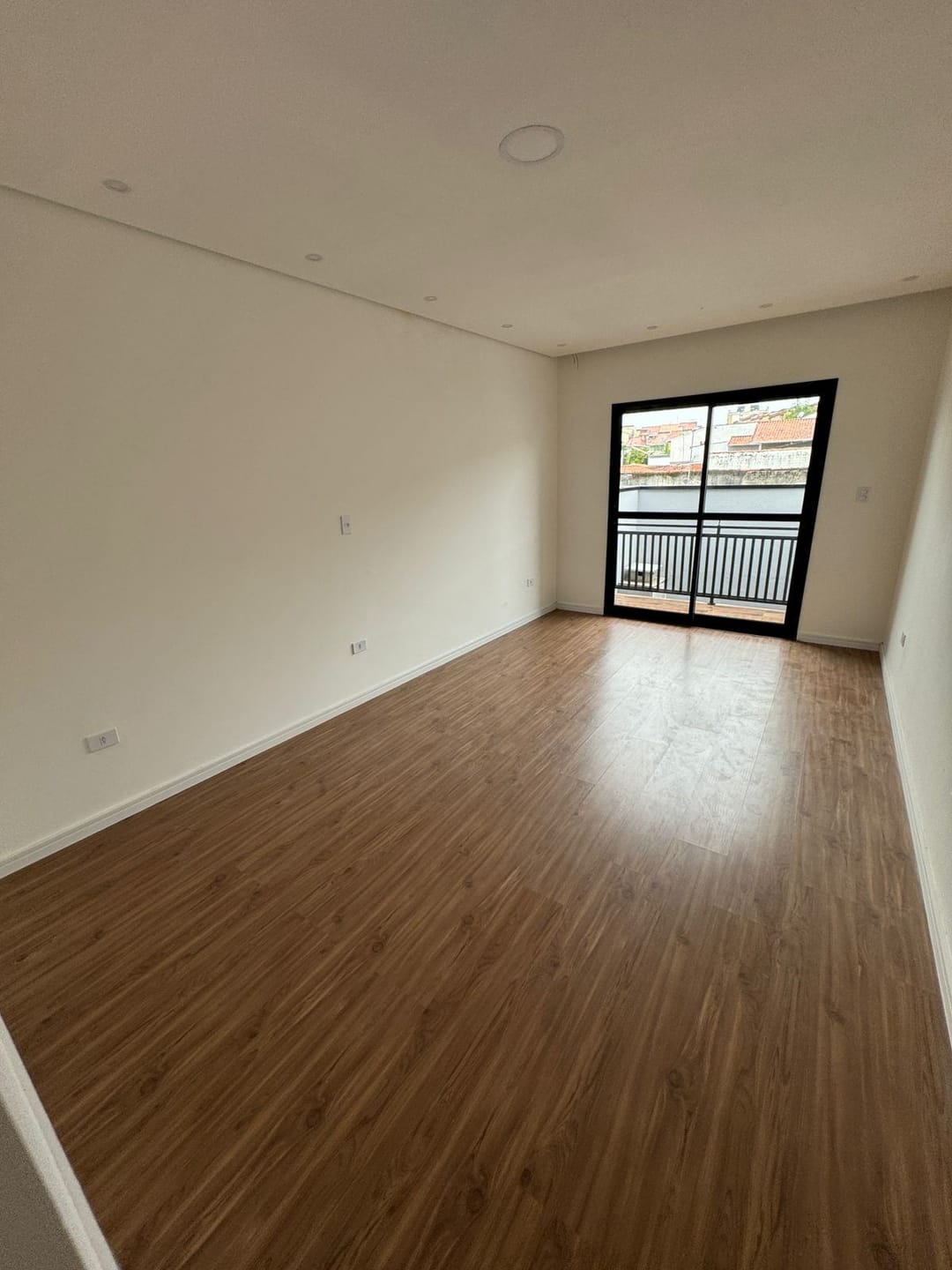 Casa à venda com 2 quartos, 100m² - Foto 4