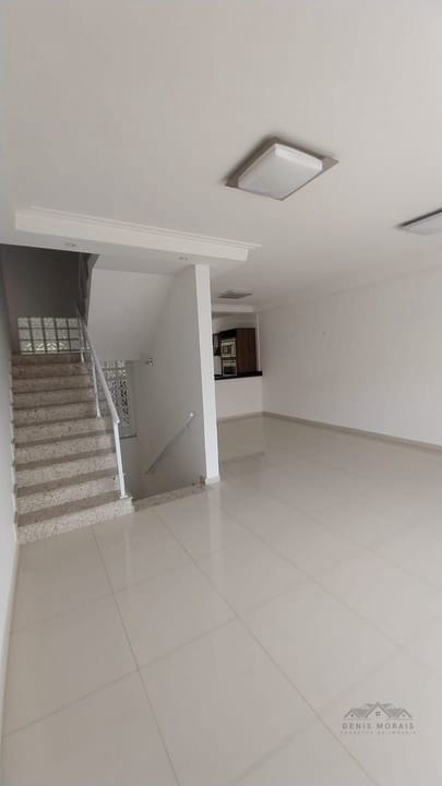 Casa à venda com 3 quartos, 233m² - Foto 6