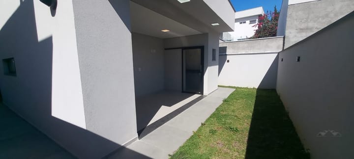 Casa à venda com 4 quartos, 200m² - Foto 13