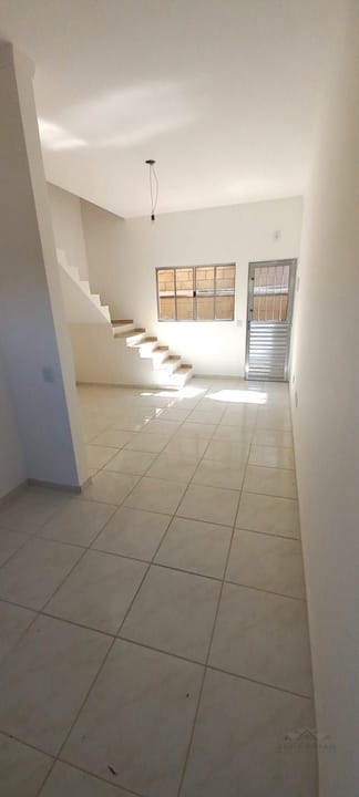 Casa à venda com 2 quartos, 59m² - Foto 25