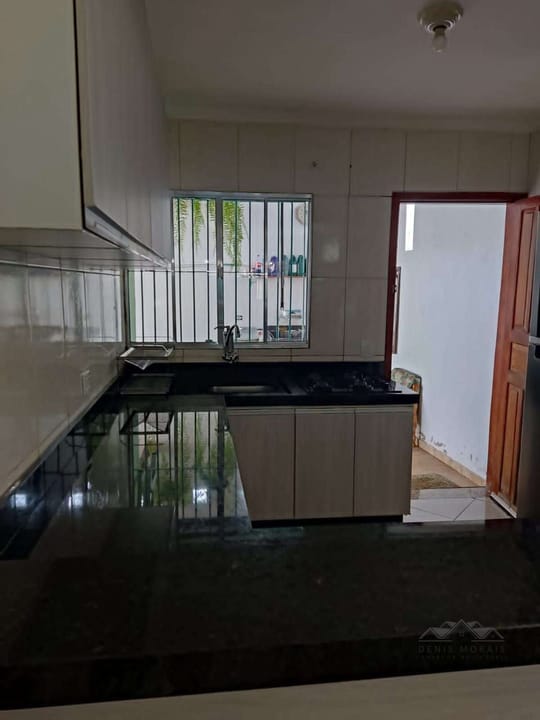 Casa à venda com 3 quartos, 109m² - Foto 9