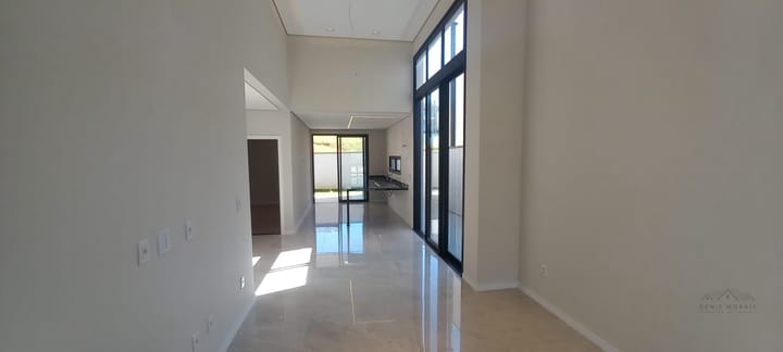 Casa à venda com 4 quartos, 200m² - Foto 11