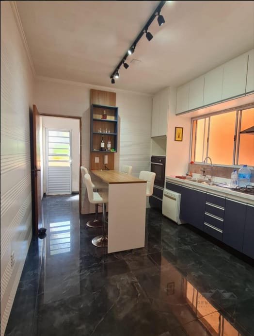 Casa à venda com 3 quartos, 250m² - Foto 5