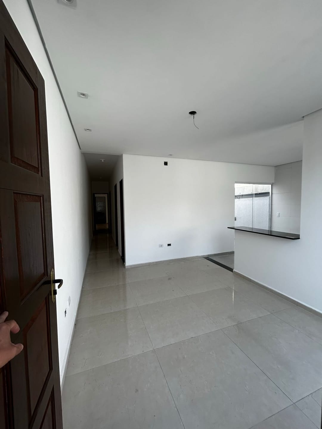 Casa à venda com 3 quartos, 67m² - Foto 2