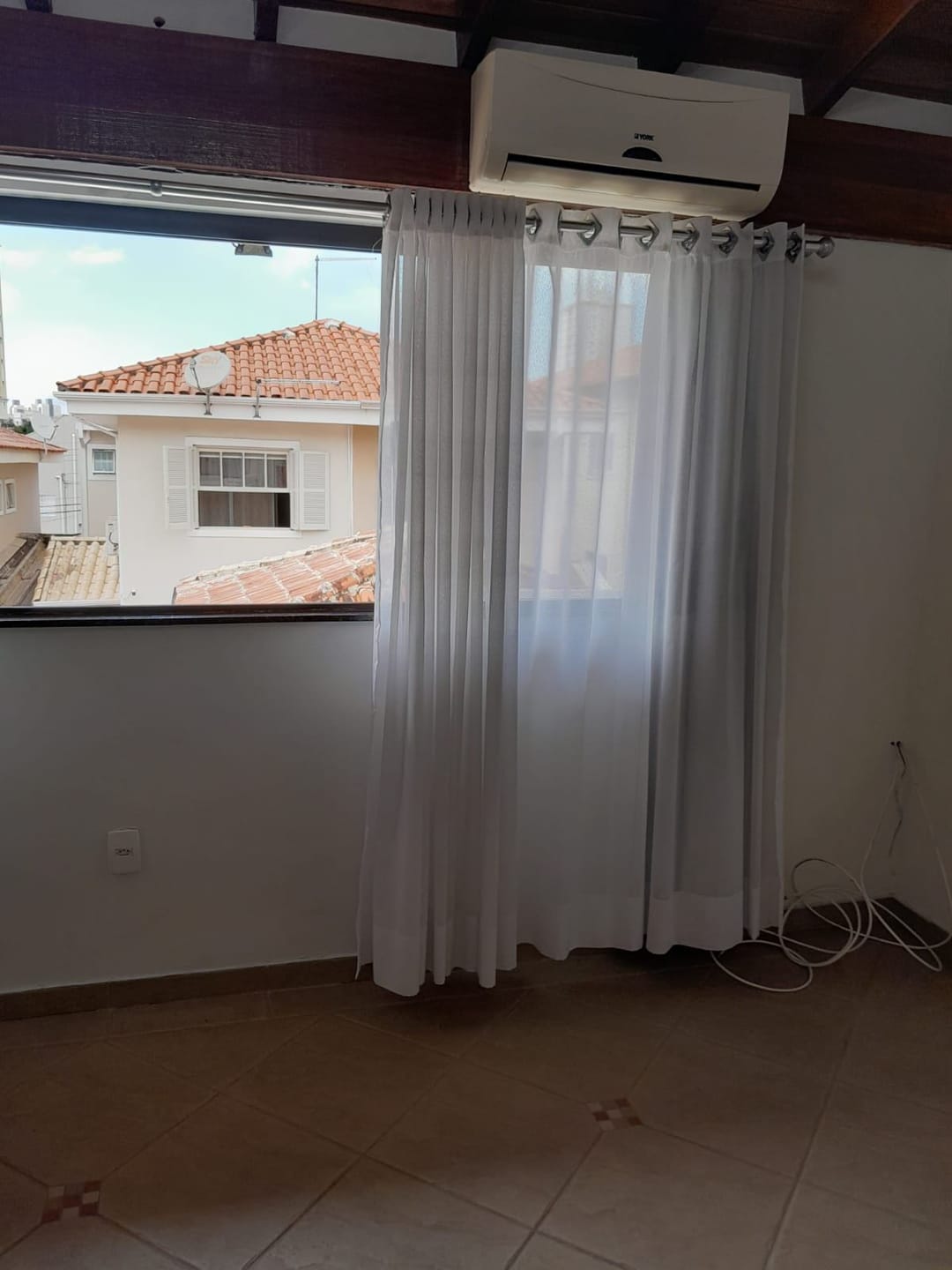 Casa à venda com 3 quartos, 180m² - Foto 3