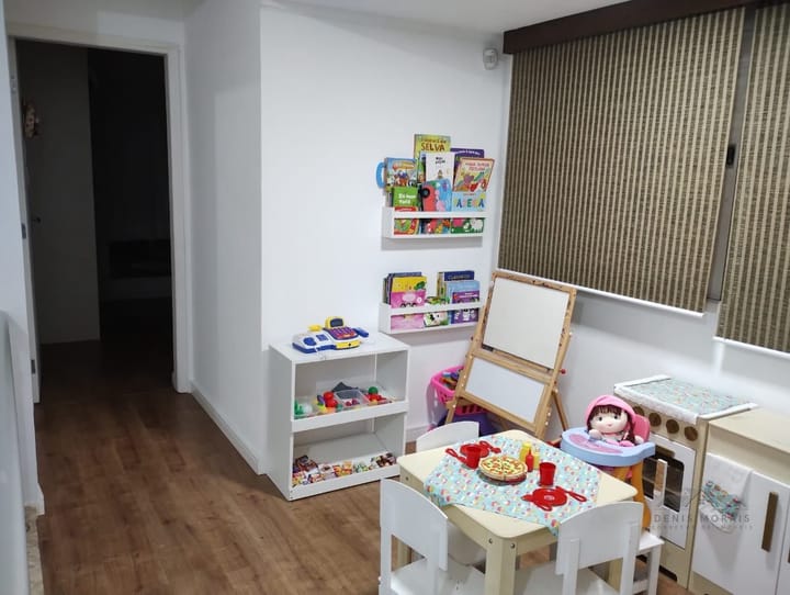 Casa à venda com 3 quartos, 200m² - Foto 18