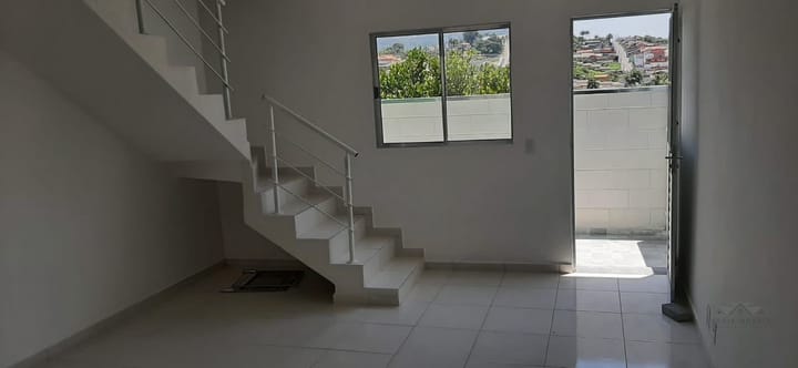 Casa à venda com 2 quartos, 59m² - Foto 6