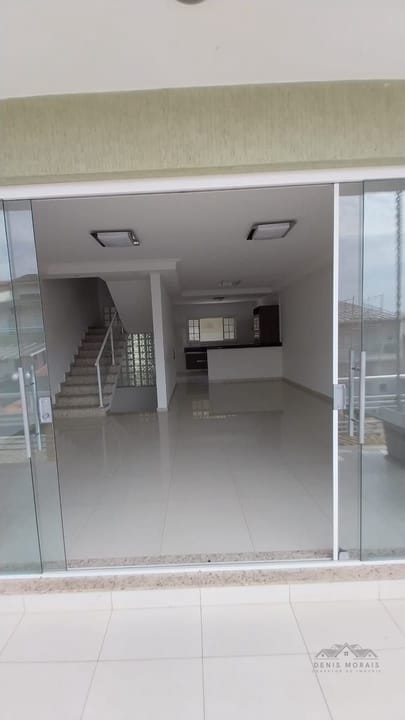 Casa à venda com 3 quartos, 233m² - Foto 9