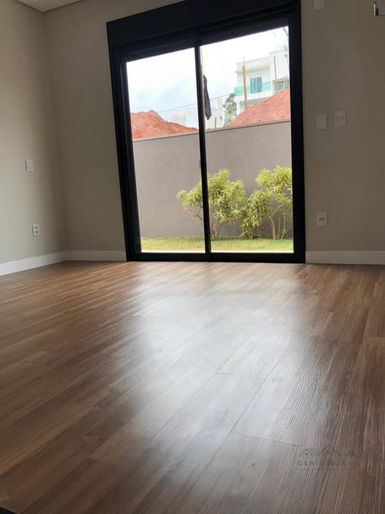 Casa à venda com 3 quartos, 230m² - Foto 8