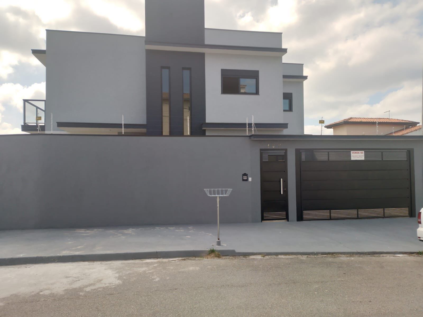 Casa à venda com 2 quartos, 175m² - Foto 4