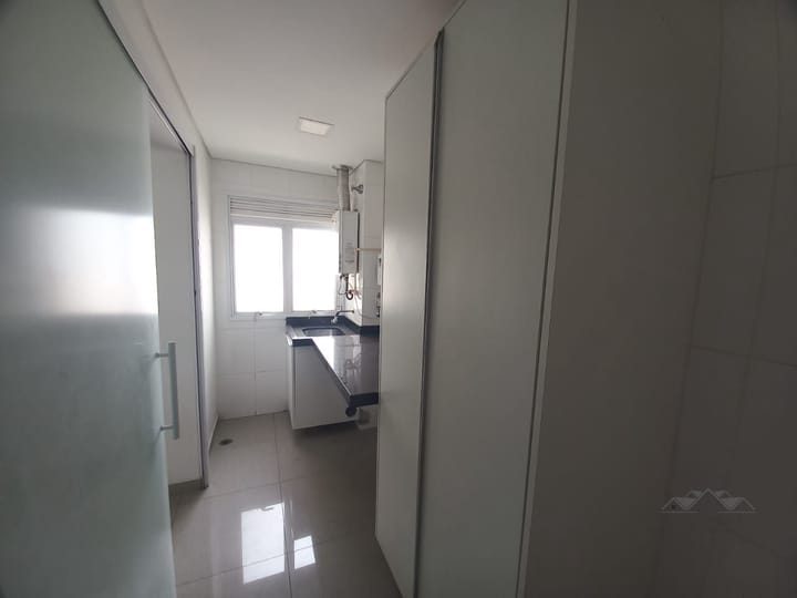 Apartamento à venda com 3 quartos, 127m² - Foto 18