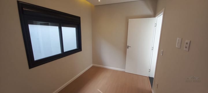 Casa à venda com 4 quartos, 200m² - Foto 22